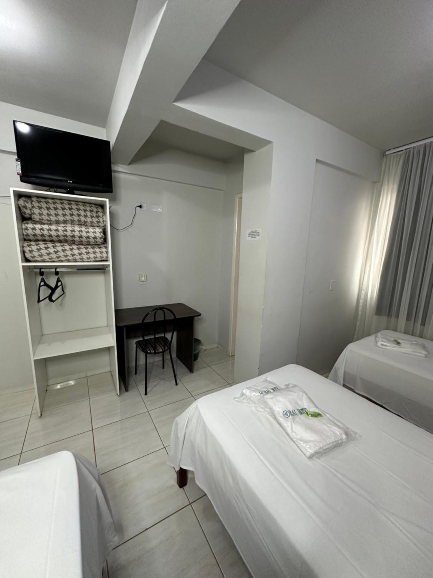 Rai Hotel - Proximo A Prefeitura Каскавел Екстериор снимка