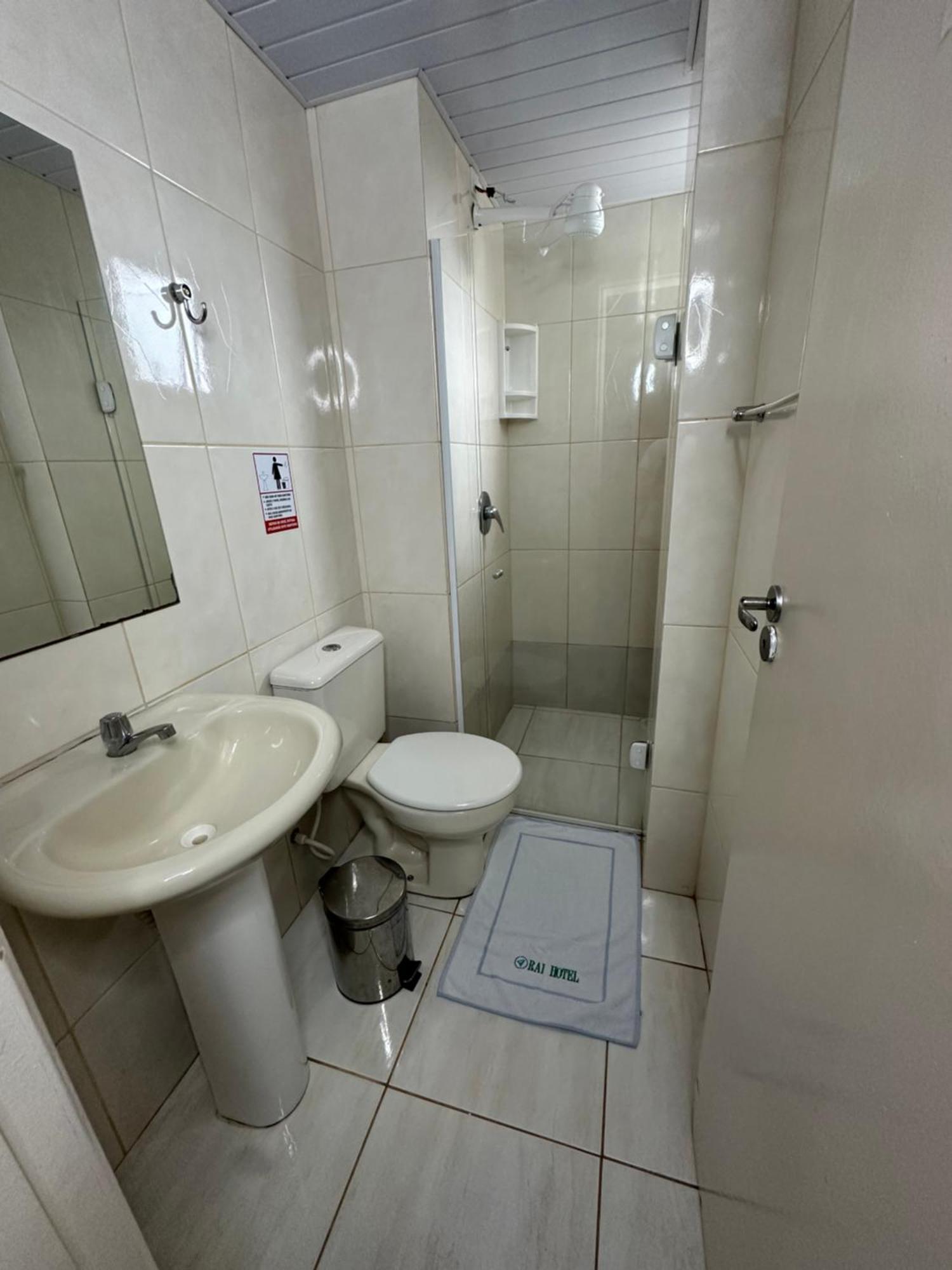 Rai Hotel - Proximo A Prefeitura Каскавел Екстериор снимка