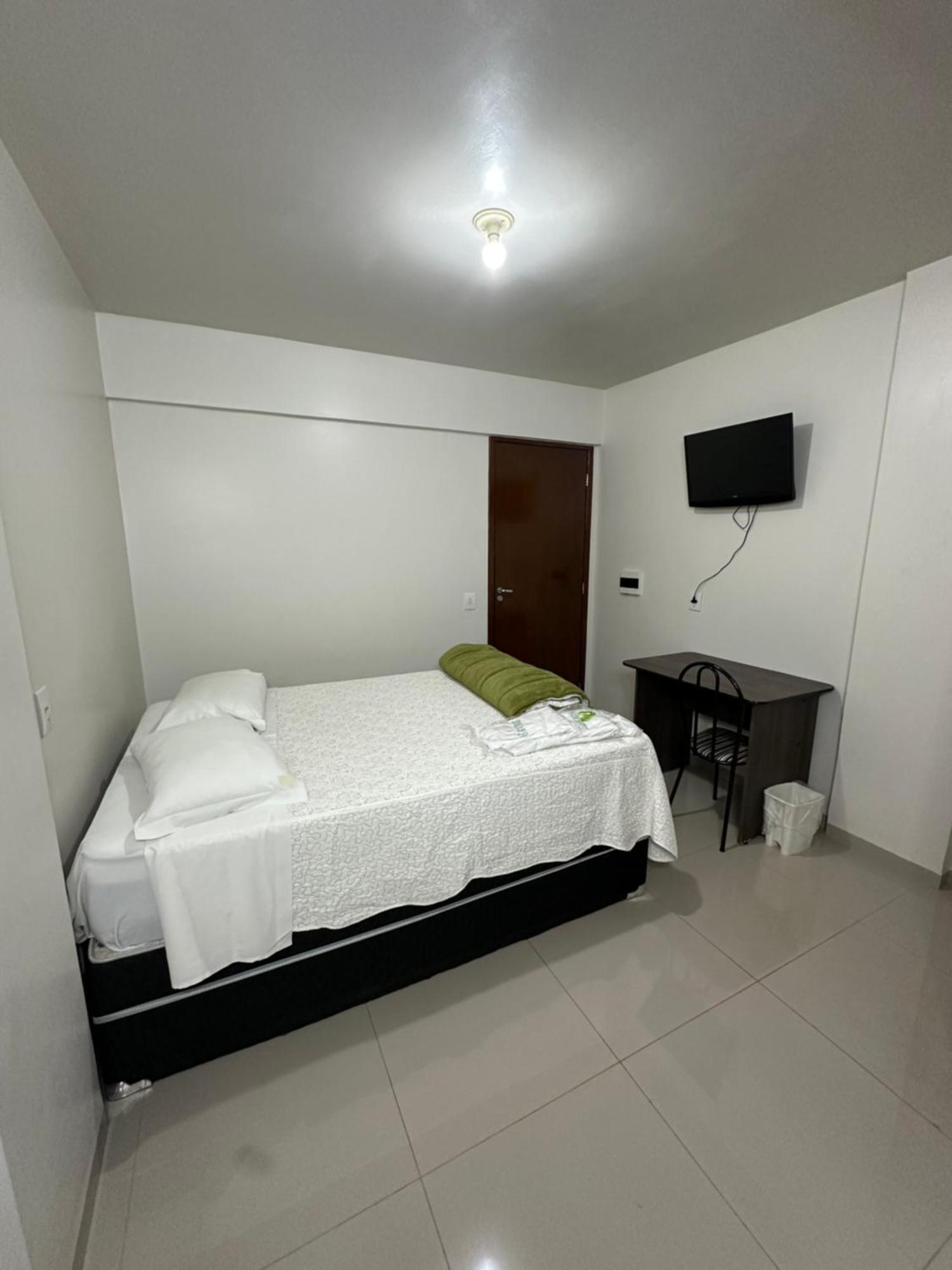 Rai Hotel - Proximo A Prefeitura Каскавел Екстериор снимка
